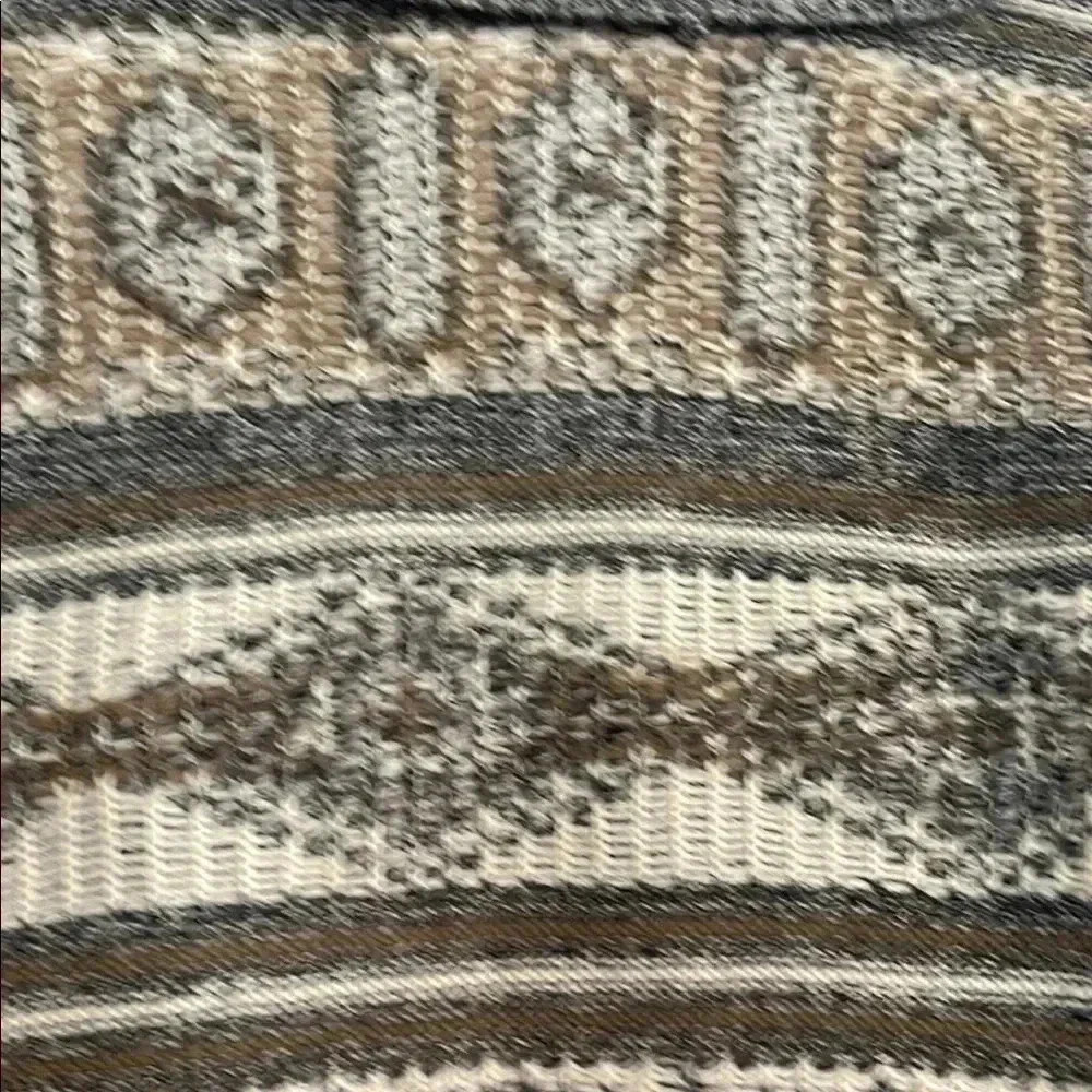 Cozy Patterned Cardigan - Picture 6 of 6